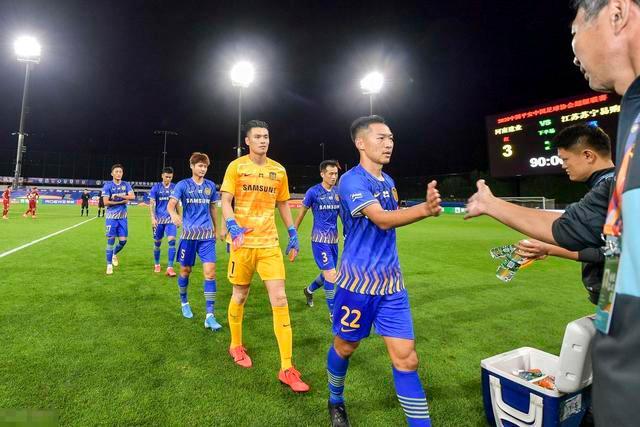 星选商城携手国际米兰推出定制冰川杯 推动IP联名战略